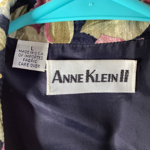 Anne Klein Navy Quilted Floral Blazer with Pink & Cream Blooms100% Silk - Picture 3 of 6